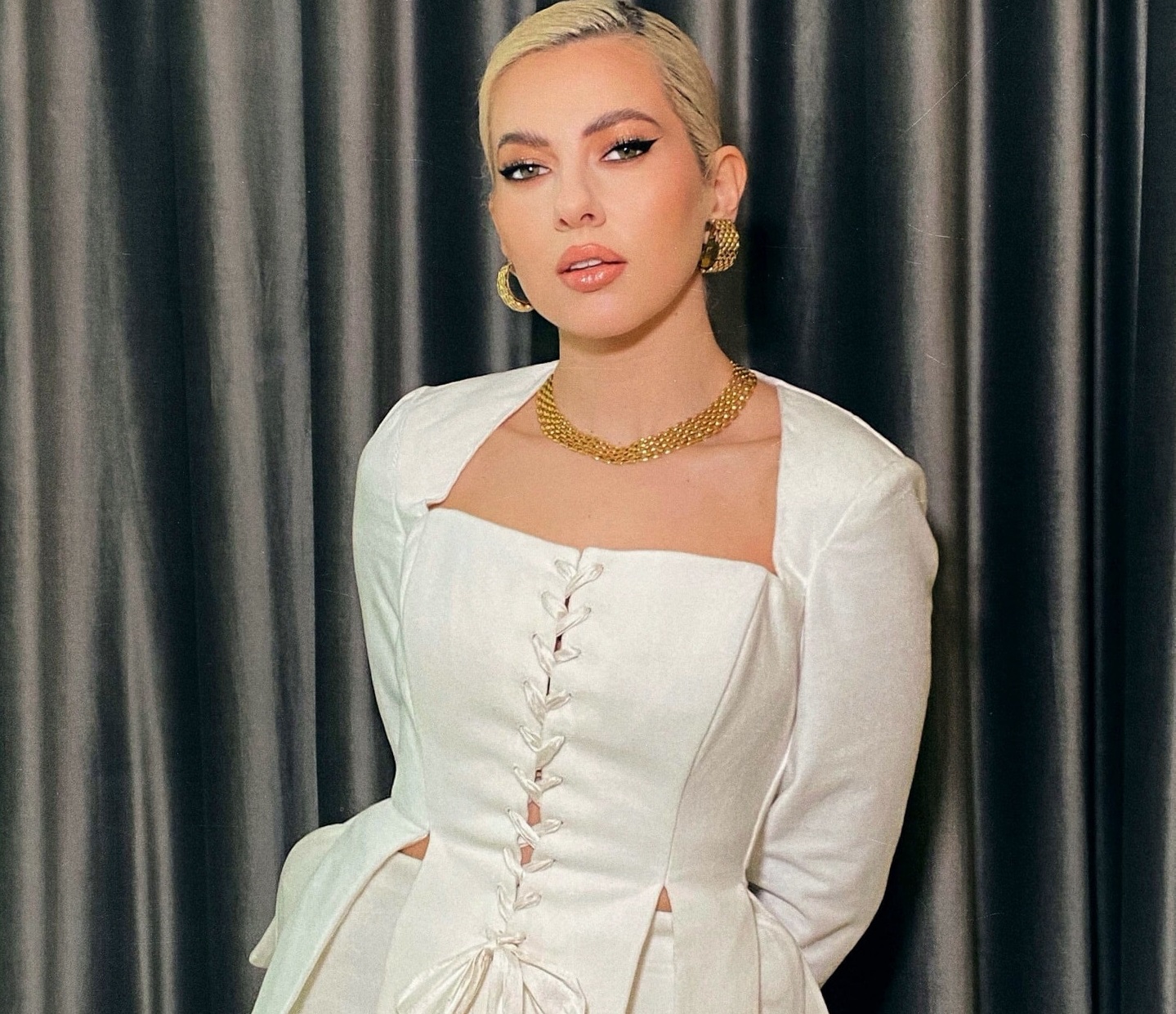 Sub apă. Ce gânduri avea Lidia Buble după fiecare ceartă cu Răzvan? Artista a recunoscut tot, iar fanii au rămas uimiți Sub apă. Ce gânduri avea Lidia Buble după fiecare ceartă cu Răzvan? Artista a recunoscut tot, iar fanii au rămas uimiți